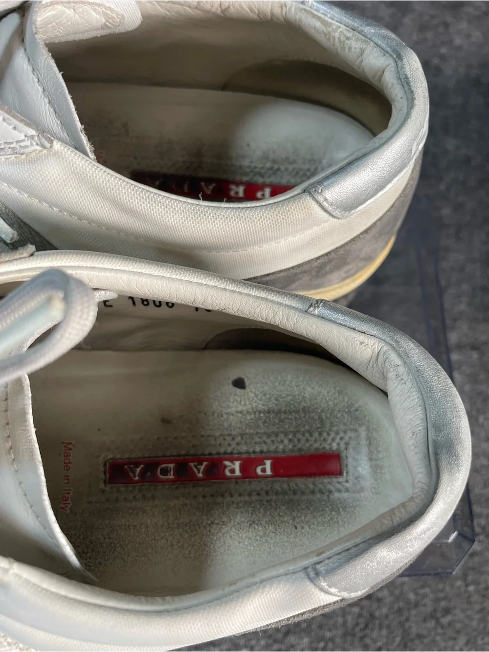 PRADA SPORTS MEN'S SZ 10 DESIGNER SHOES WHITE & SILVER SNEAKERS 4E1806 - Picture 5 of 16